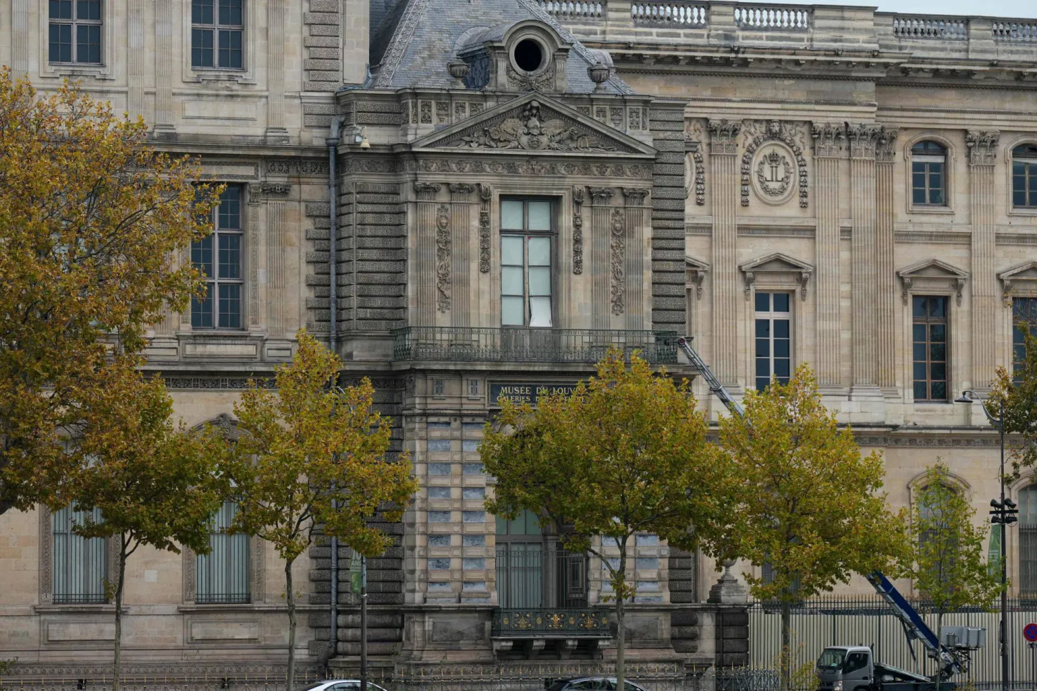 This photograph shows a furniture elevator used by robbers to enter the Louvre Museum, on Quai Francois Mitterrand, in Paris on October 19, 2025. (AFP)