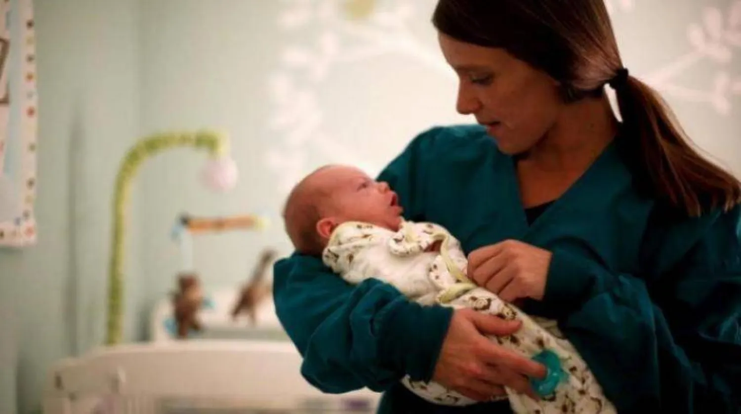 الرضاعة الطبيعية تُوفر حماية مناعية طويلة الأمد ضد سرطان الثدي (رويترز)