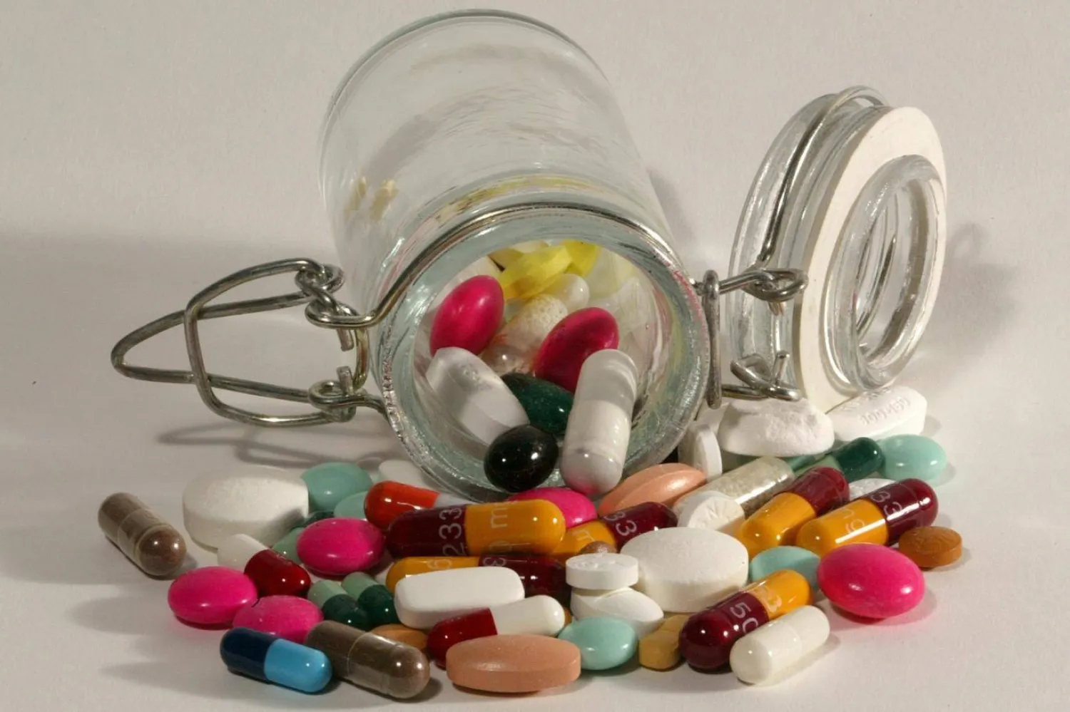 يساعد فيتامين «ب 12» جسمك على تكوين خلايا الدم الحمراء (رويترز)