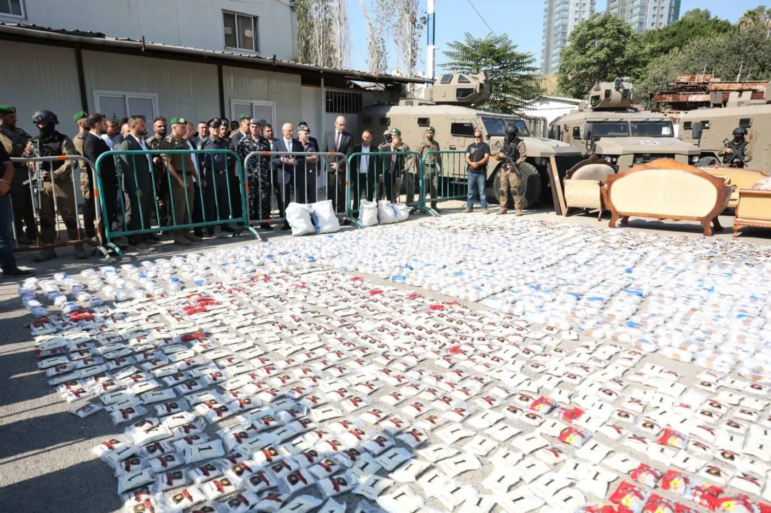 Lübnan İç Güvenlik Güçleri İstihbarat Şubesi, Beyrut Limanı üzerinden Suudi Arabistan'a gönderilmek üzere olan bir sevkiyatın kaçakçılığını engelledi. (Lübnan İçişleri Bakanlığı)