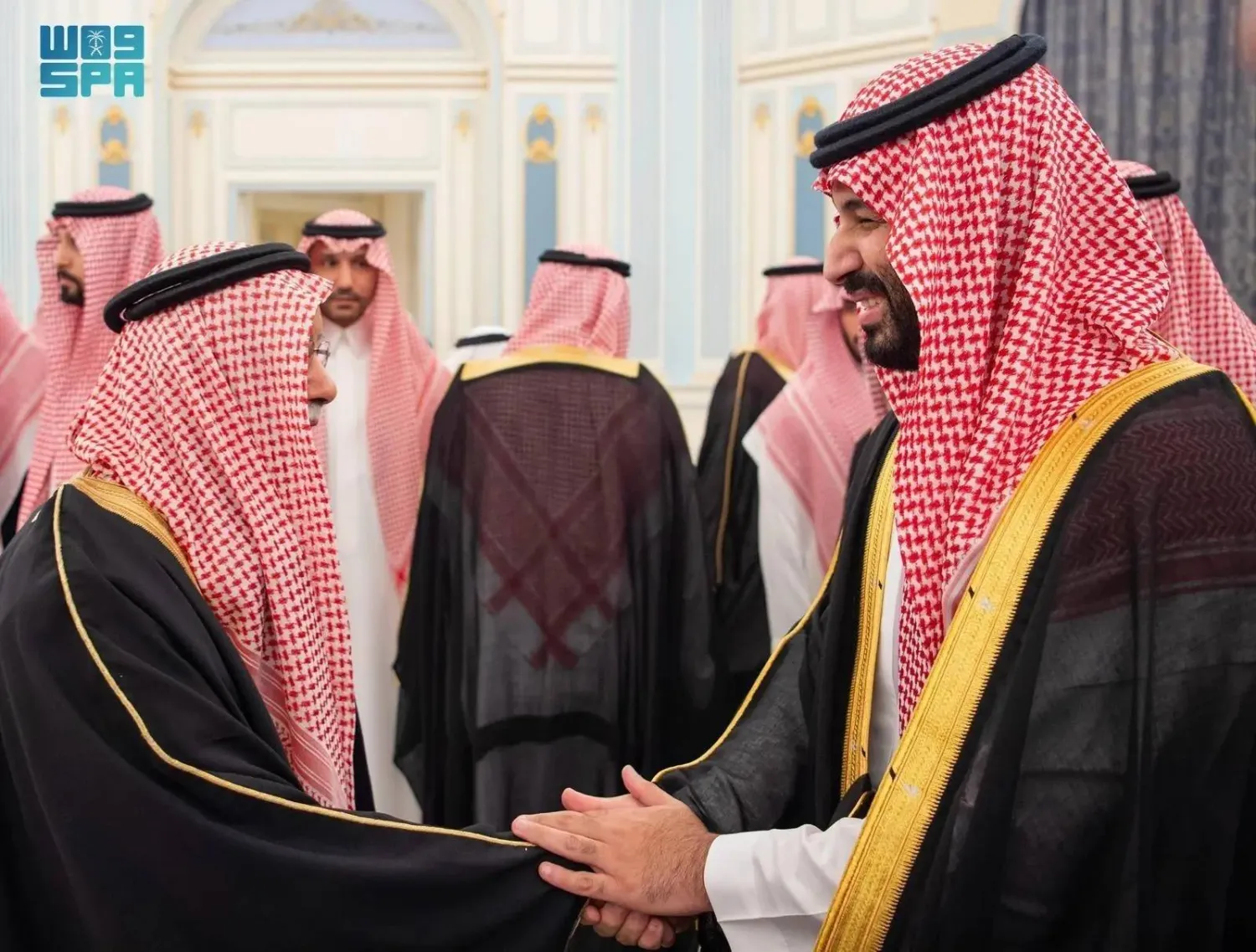 Prince Mohammed bin Salman bin Abdulaziz Al Saud, Saudi Crown Prince and Prime Minister, greets a visitor at the Al-Yamamah Palace in Riyadh. (SPA)