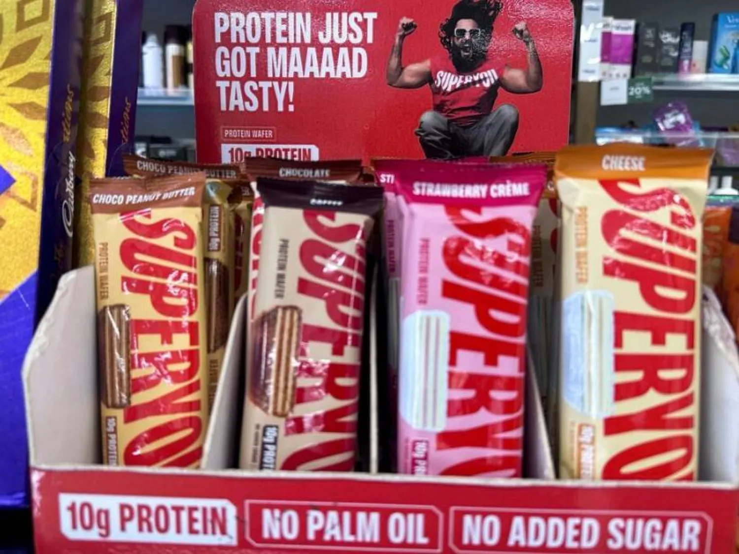 ألواح البروتين غالباً ما تحتوي على كميات عالية من السكر والدهون (أرشيفية-رويترز)