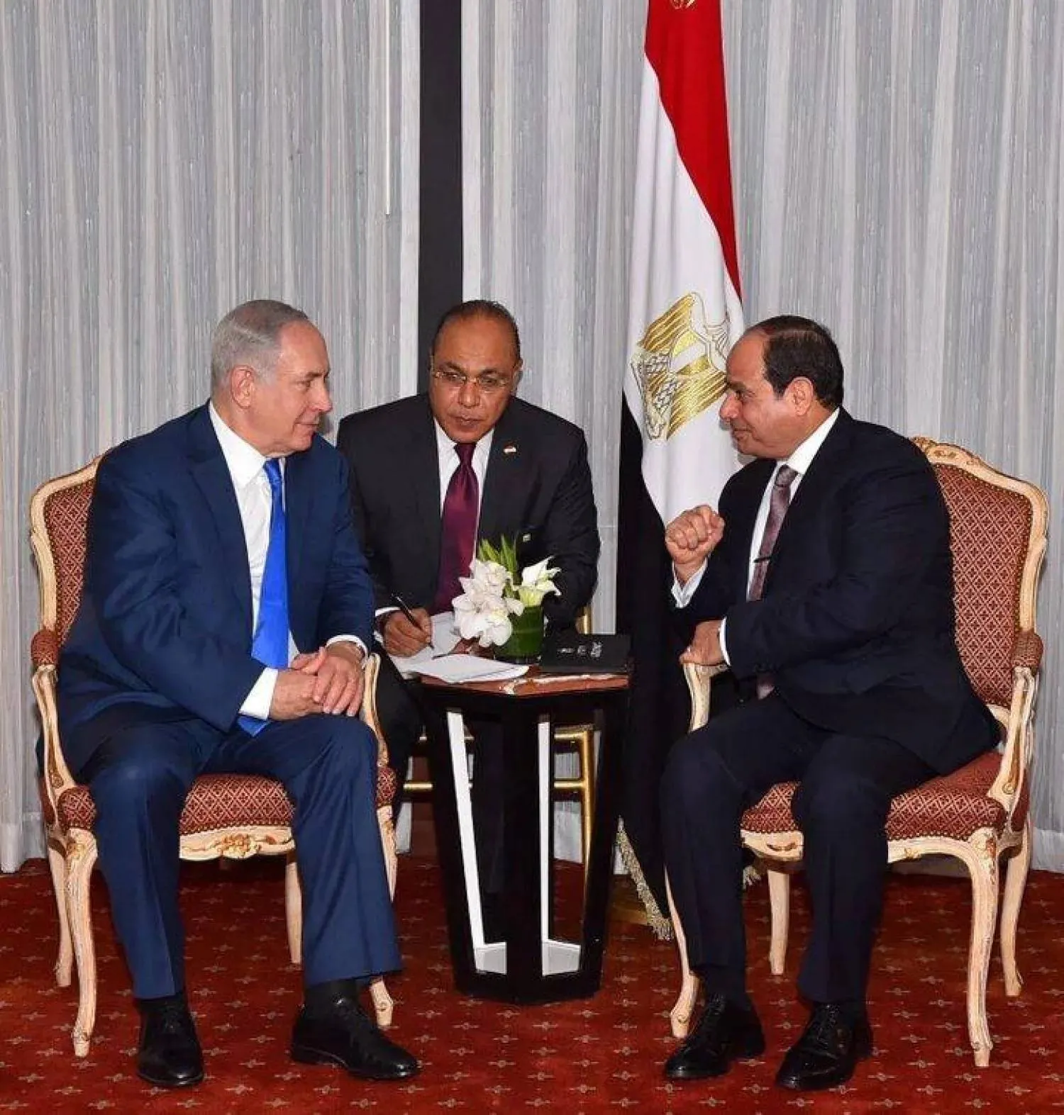 Egyptian President Abdel Fattah el-Sisi meets Israeli Prime Minister Benjamin Netanyahu in New York (Egyptian Presidency)