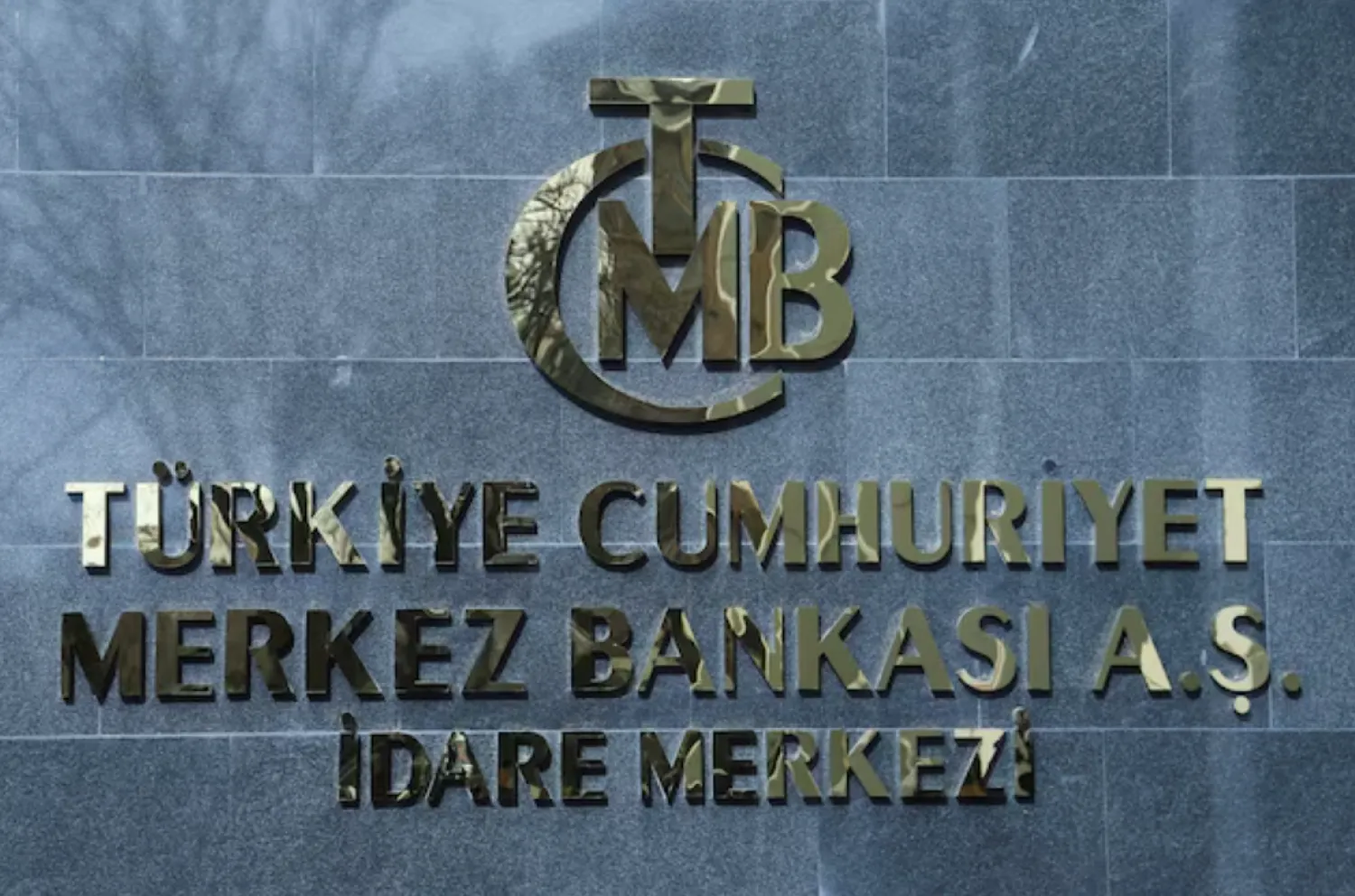 A logo of Türkiye's Central Bank is pictured at the entrance to its headquarters in Ankara, Türkiye  February 8, 2024. REUTERS/Cagla Gurdogan 