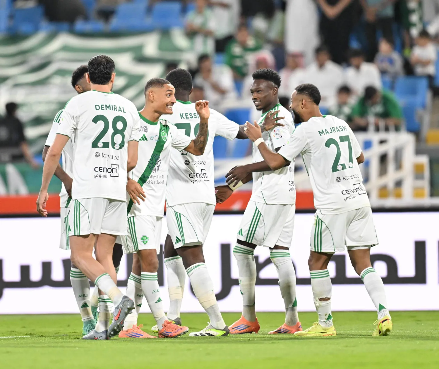 فرحة أهلاوية بهدف الفوز (تصوير: بشير صالح)