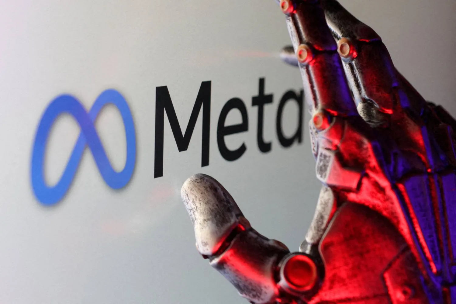 FILE PHOTO: Meta logo is seen in this illustration taken February 16, 2025. REUTERS/Dado Ruvic/Illustration/File Photo