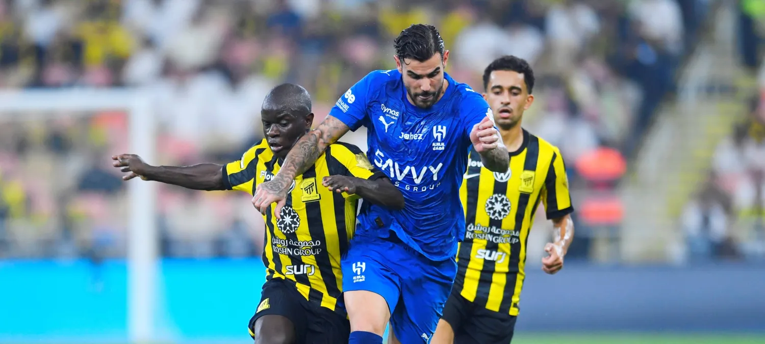 هيرنانديز في صراع مع كانتي (واس)