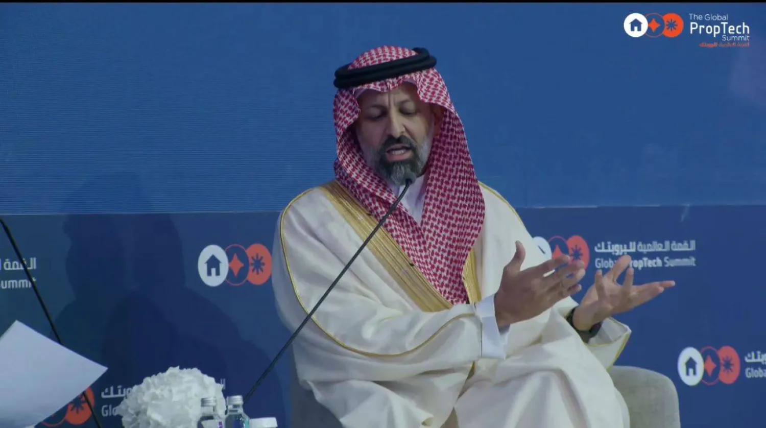 رئيس مجلس إدارة «هيئة السوق المالية» محمد القويز خلال «القمة العالمية للبروبتك»... (الهيئة العامة للعقار)