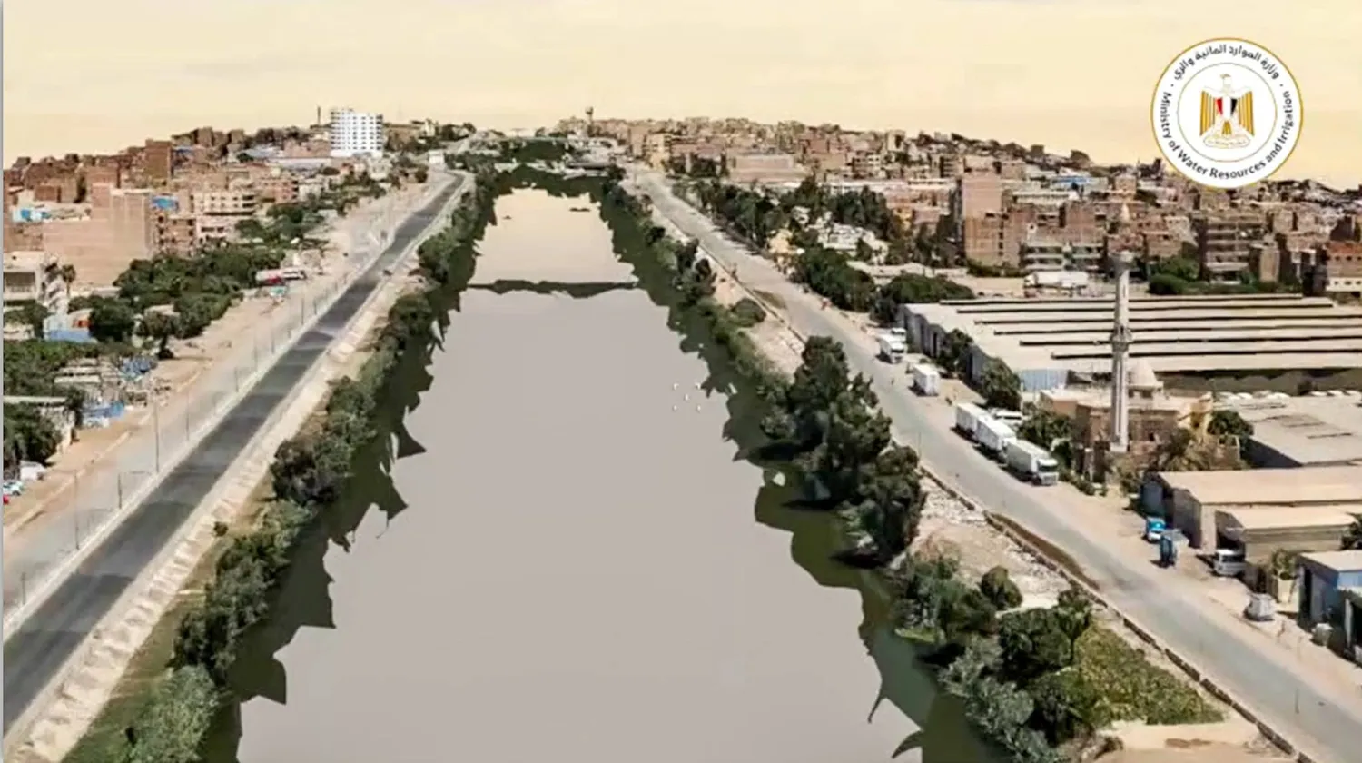 مصر تتحسب لـ«سيول محتملة» بتطهير المصارف والترع (وزارة الري المصرية)