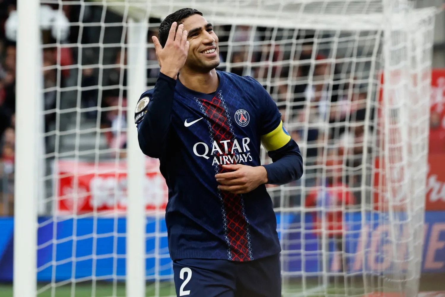 أشرف حكيمي نجم باريس سان جيرمان (أ.ب)