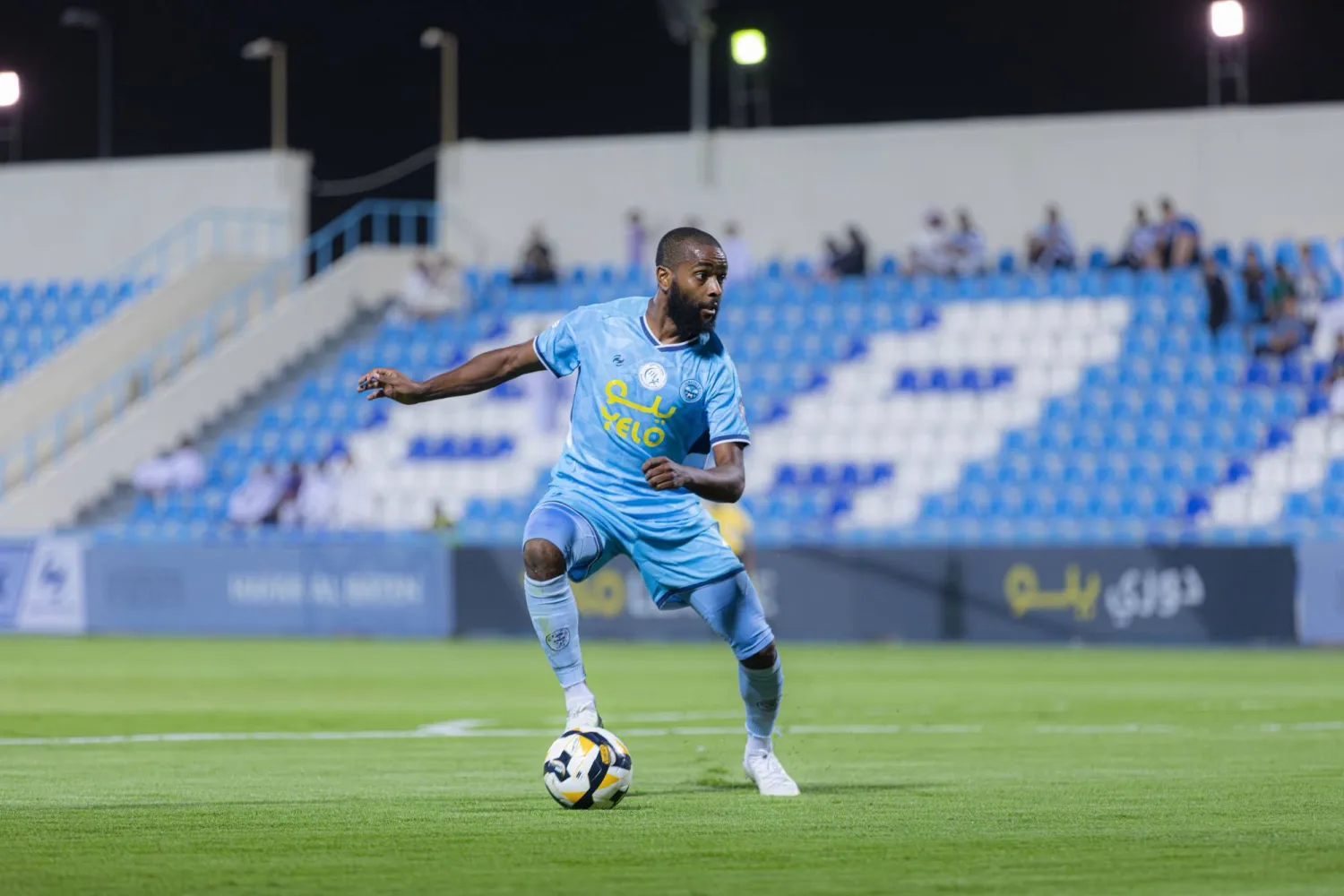 يوسف مشنغاما أحد أبرز أوراق الباطن الهجومية (موقع النادي)