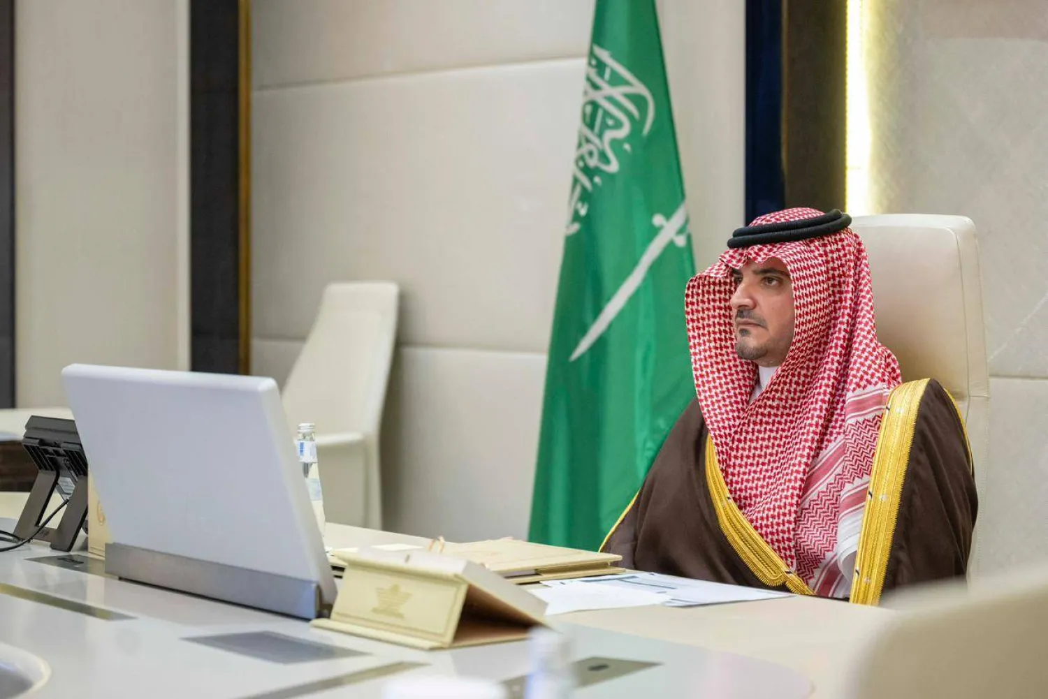 الأمير عبد العزيز بن سعود بن نايف بن عبد العزيز وزير الداخلية السعودي (الشرق الأوسط)