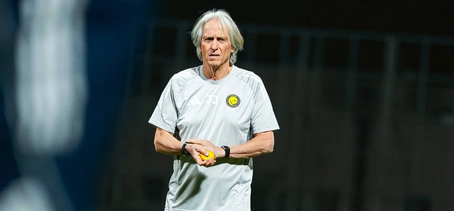 خورخي خيسوس مدرب النصر فضل عدم المجازفة بالكرواتي مارسيلو بروزوفيتش (نادي النصر) 