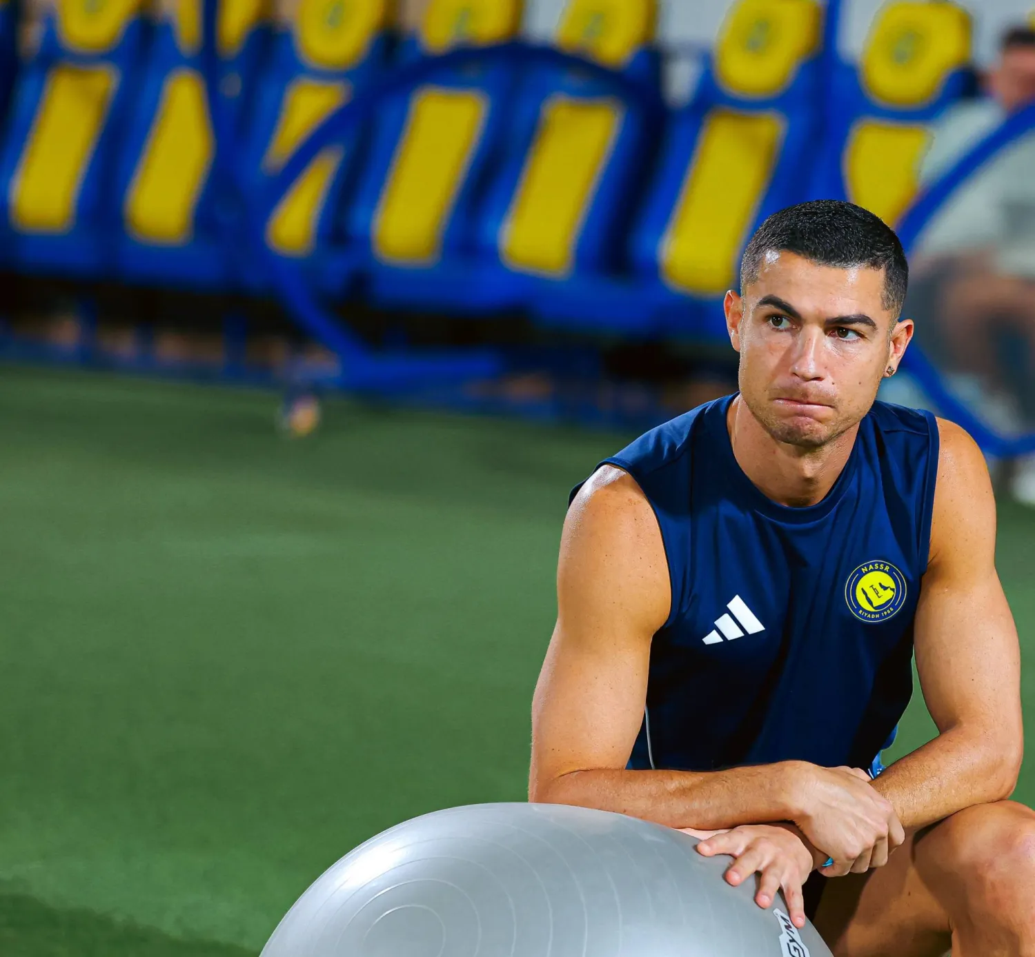 رونالدو في استعداد لمباراة النصر والاتحاد (نادي النصر)