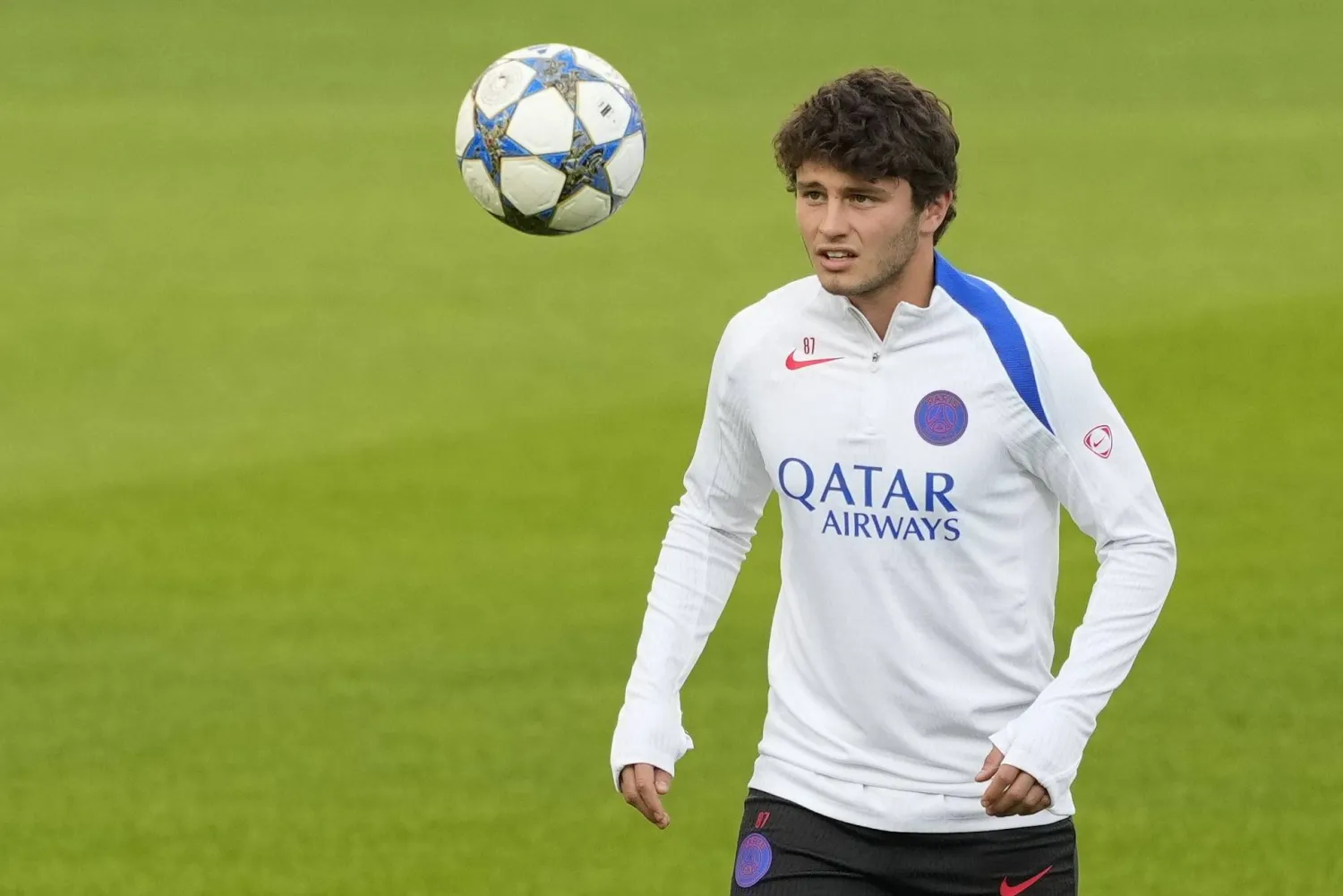 البرتغالي جواو نيفيز لاعب باريس سان جيرمان (إ.ب.أ)