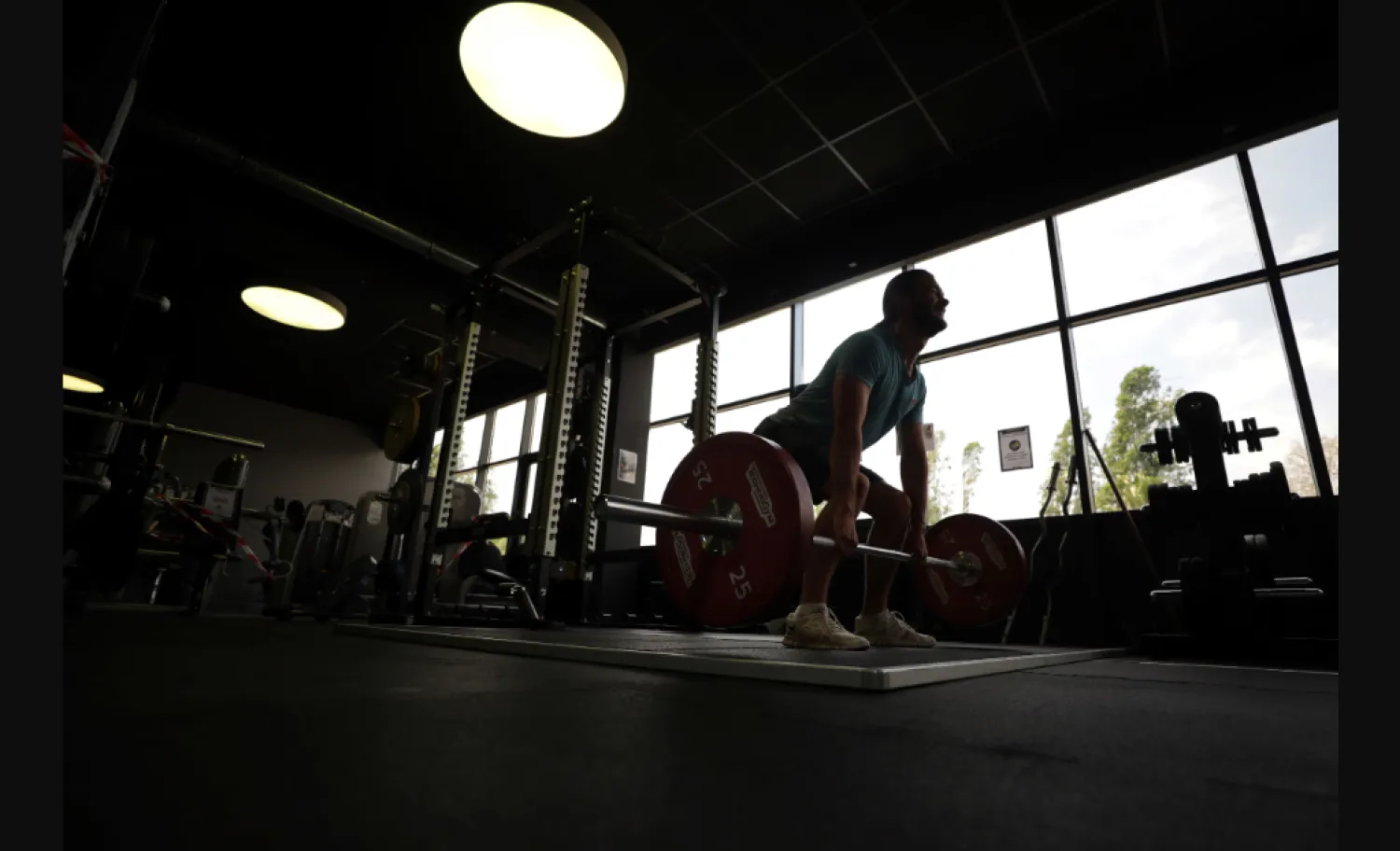 الدهون تدعم التعافي بعد التمرين من خلال تزويد الجسم بالطاقة على المدى الطويل (رويترز)