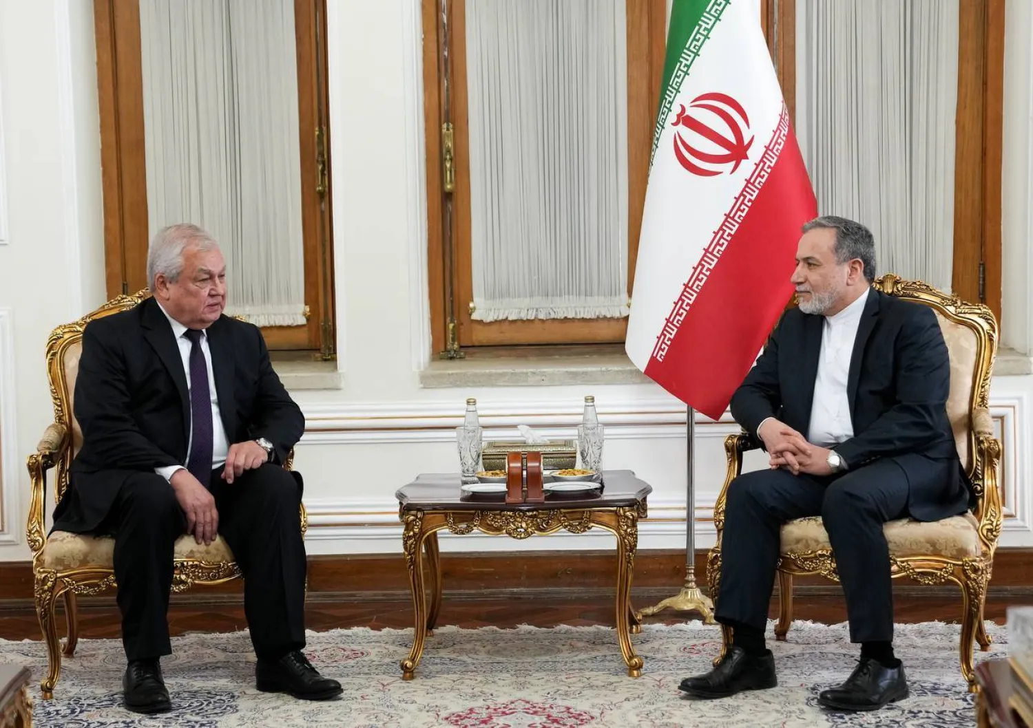 عراقجی یسقتبل المبعوث الرئاسي الروسي إلى سوريا ألكسندر لافرنتييف في طهران الأسبوع الماضي (الرئاسة الإيرانية)