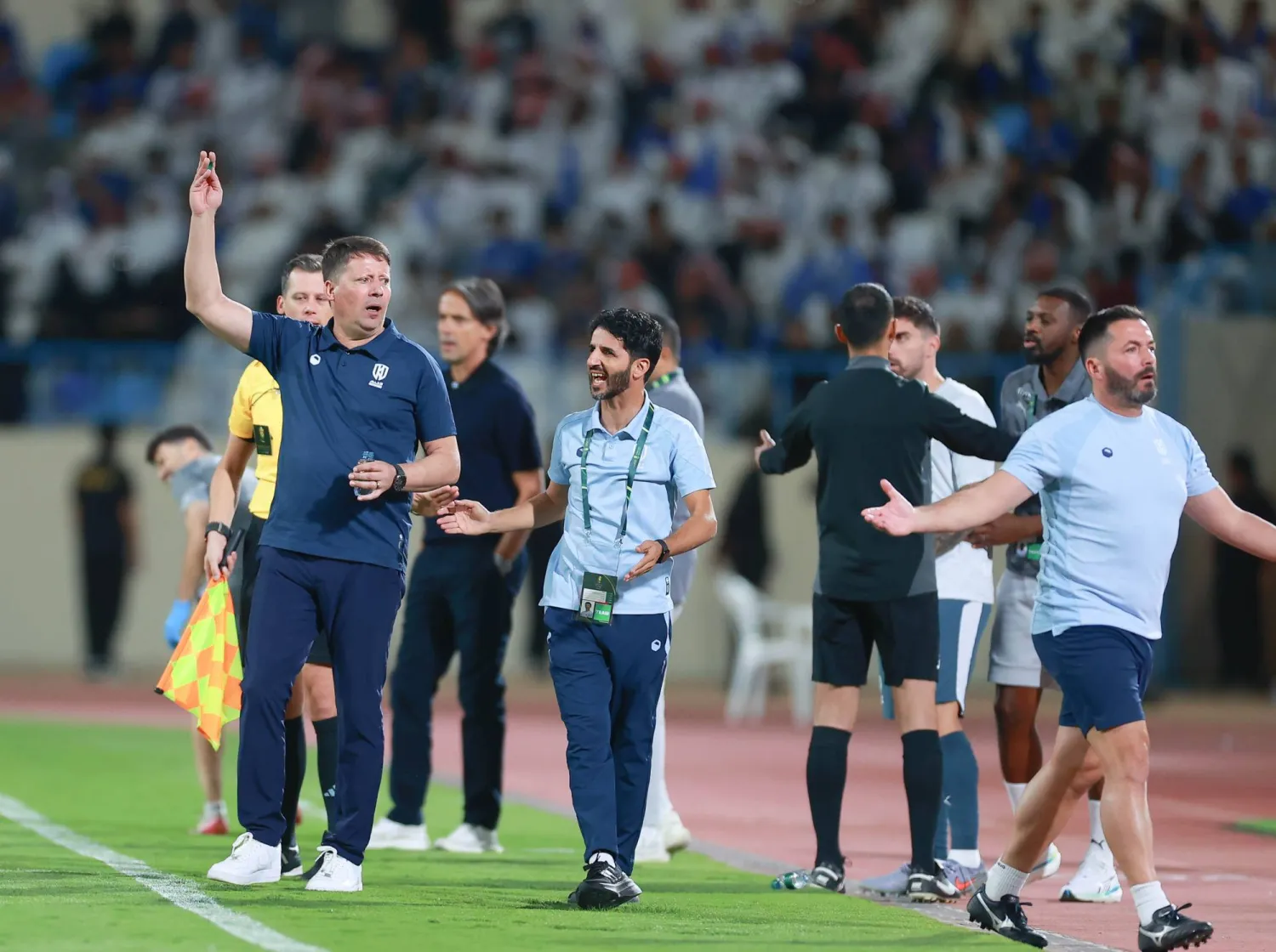 البرتغالي باولو سيرجيو مدرب فريق الأخدود (تصوير: عدنان مهدلي)