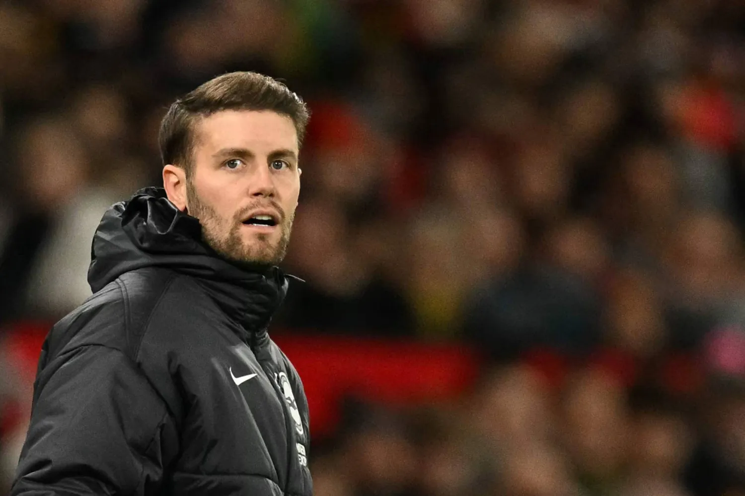 الألماني فابيان هورزلر مدرب برايتون (أ.ف.ب)