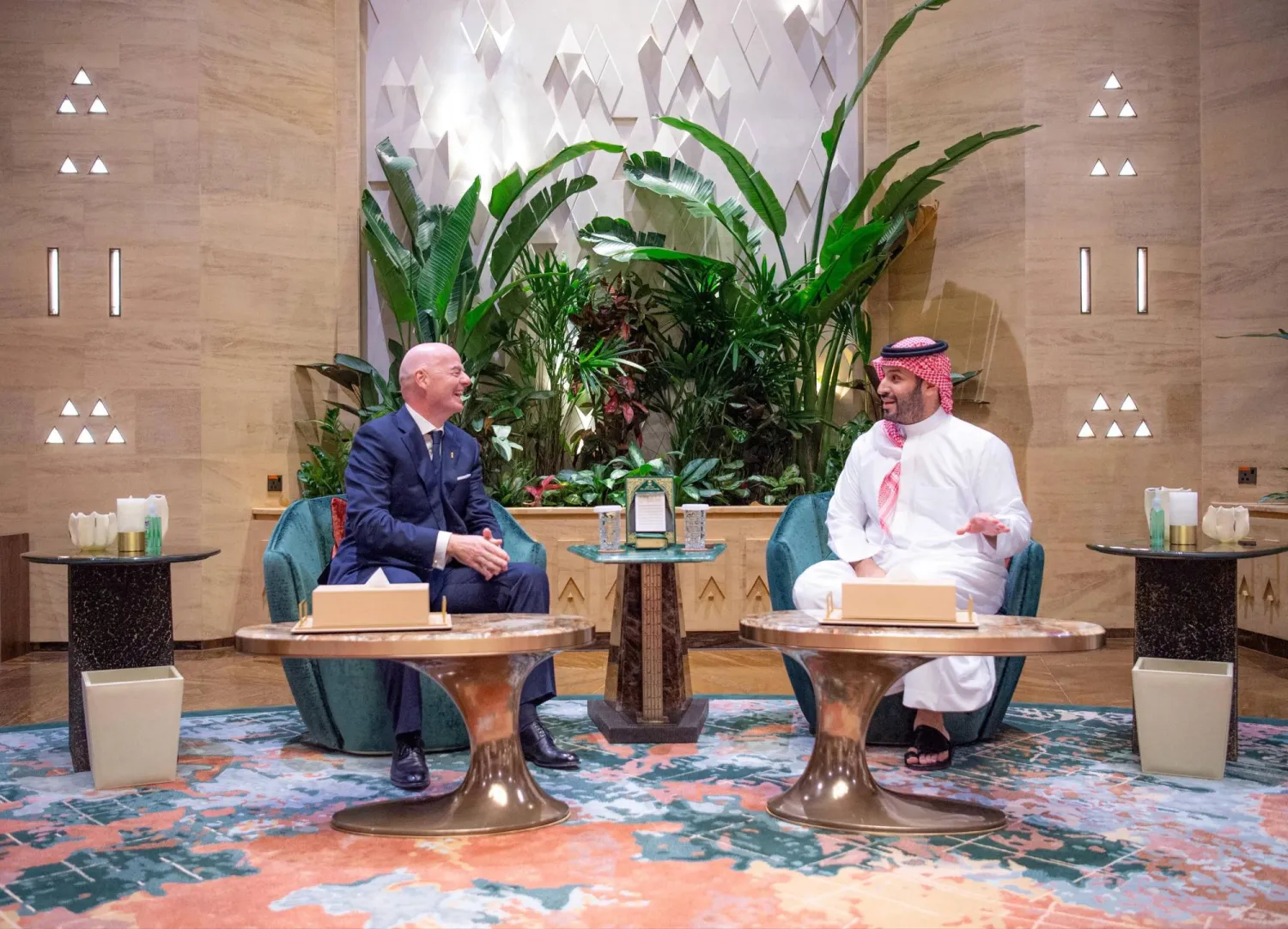 Prince Mohammed bin Salman bin Abdulaziz Al Saud, Saudi Crown Prince and Prime Minister, and FIFA President Gianni Infantino meet in Riyadh on Tuesday. (SPA)