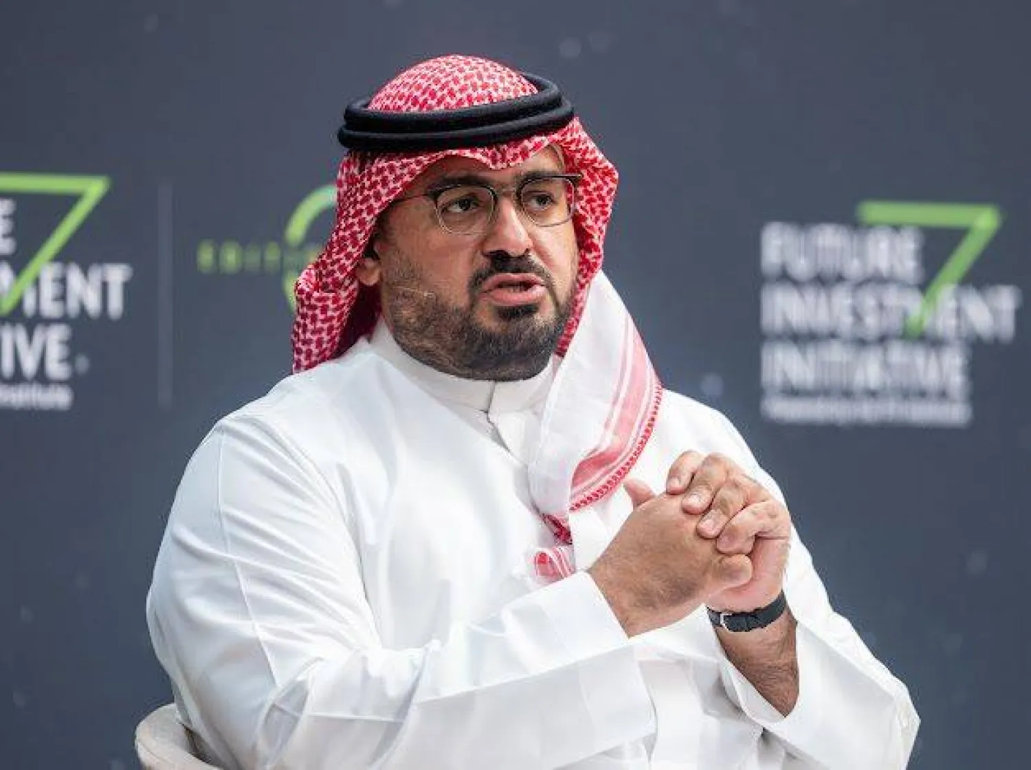 وزير الاقتصاد والتخطيط السعودي متحدثاً للحضور في الجلسة الحوارية (الشرق الأوسط)