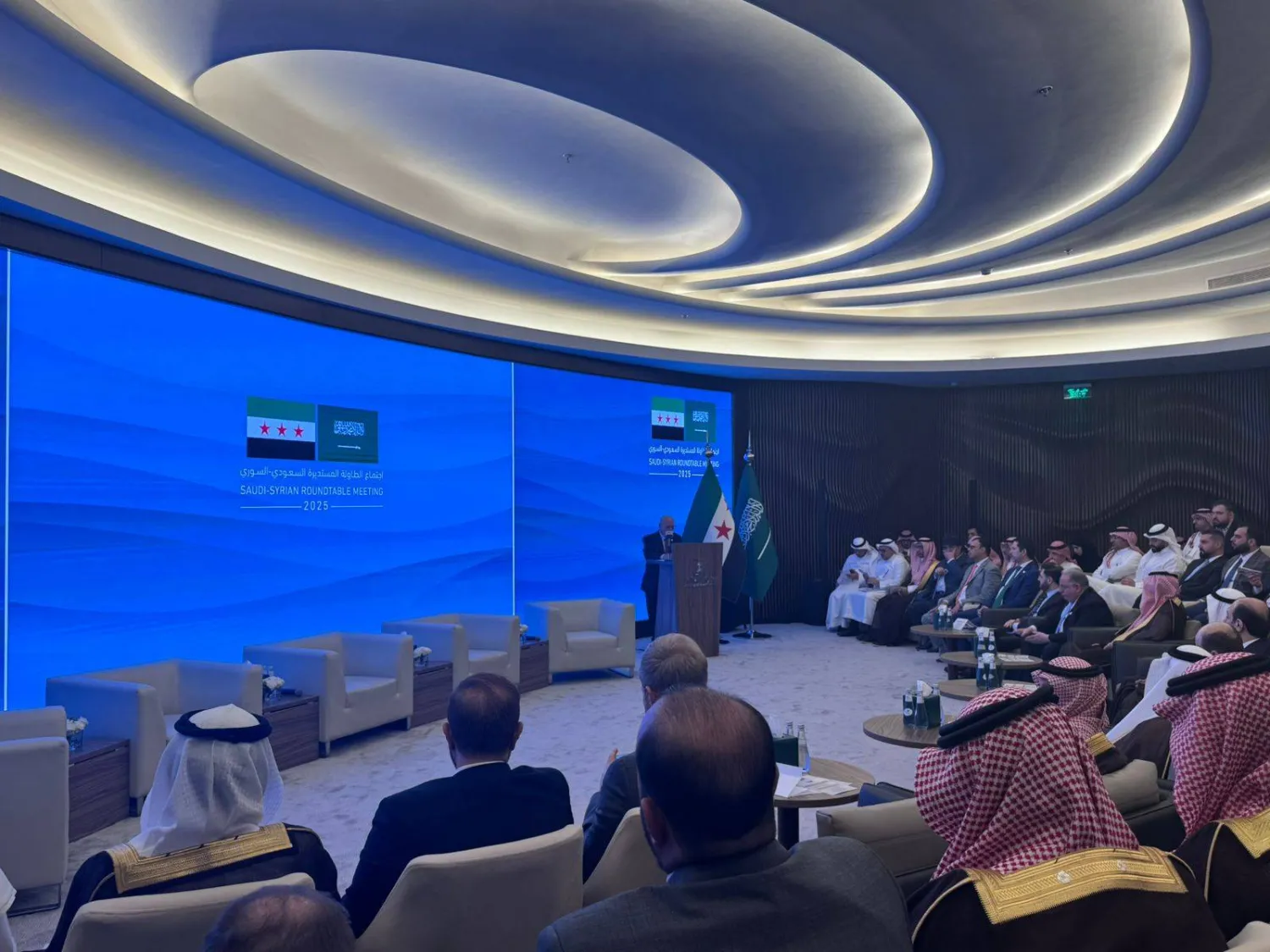  وزير الاقتصاد والصناعة السوري الدكتور محمد الشعار خلال أعمال الطاولة المستديرة السعودية السورية في الرياض (الشرق الأوسط)