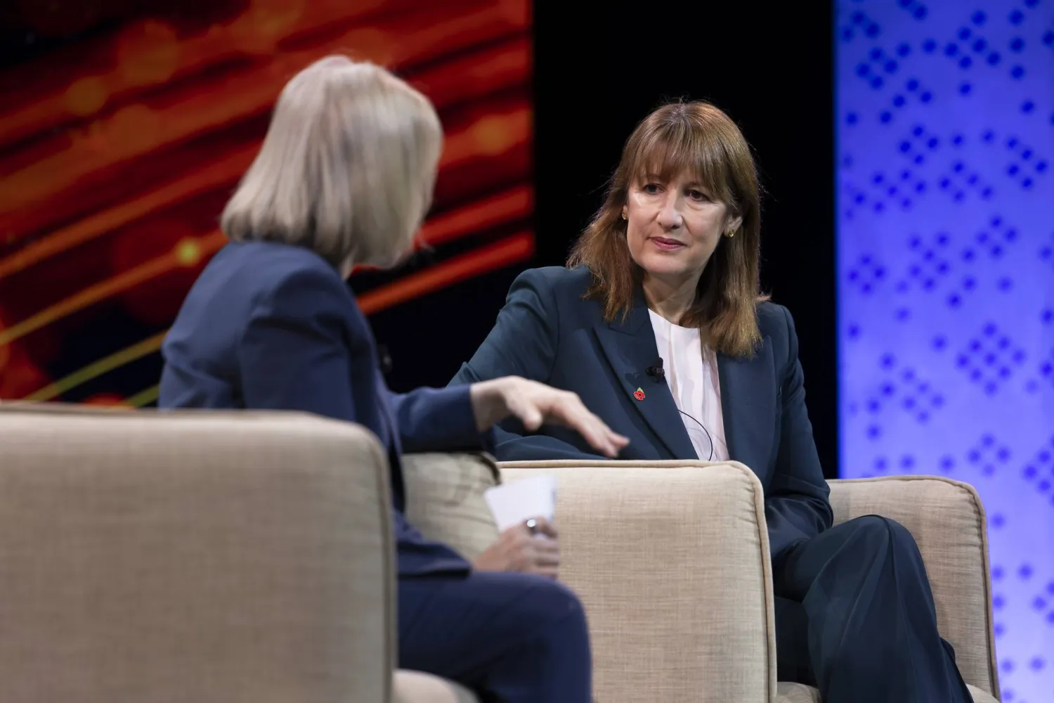 

ریوز در حال صحبت در کنفرانس «مبادرت آینده سرمایه‌گذاری» در ریاض (الشرق الأوسط)