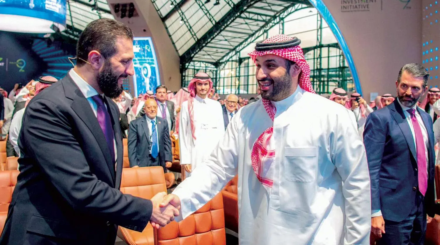 Prens Muhammed bin Selman, Suriye Devlet Başkanı Ahmed eş-Şara’yı karşılarken, Donald Trump Jr.’ın dün Riyad'da düzenlenen Gelecek Yatırım Girişimi konferansına katıldığı görüldü (SPA)