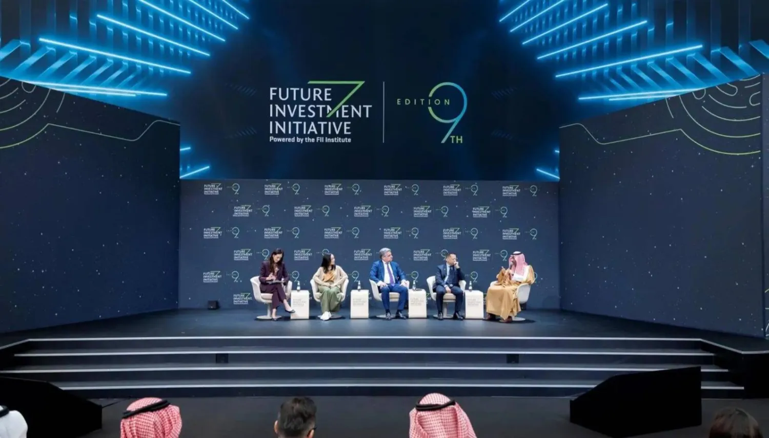 وزير الصناعة والثروة المعدنية السعودي يشارك في جلسة حوارية ضمن مؤتمر «مبادرة مستقبل الاستثمار» (واس)