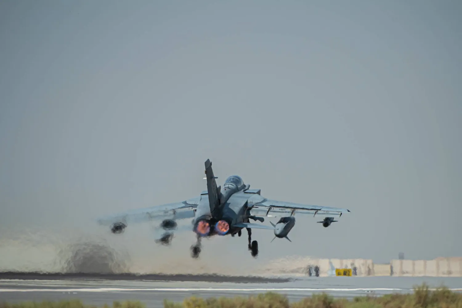 تشارك القوات الجوية في التمرين بعدد من طائرات «تورنيدو» لرفع مستوى الجاهزية العملياتية (وزارة الدفاع)