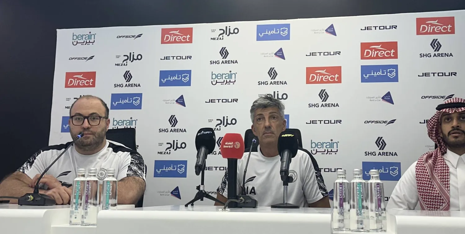 الإسباني إيمانويل ألغواسيل مدرب فريق الشباب (الشرق الأوسط) 