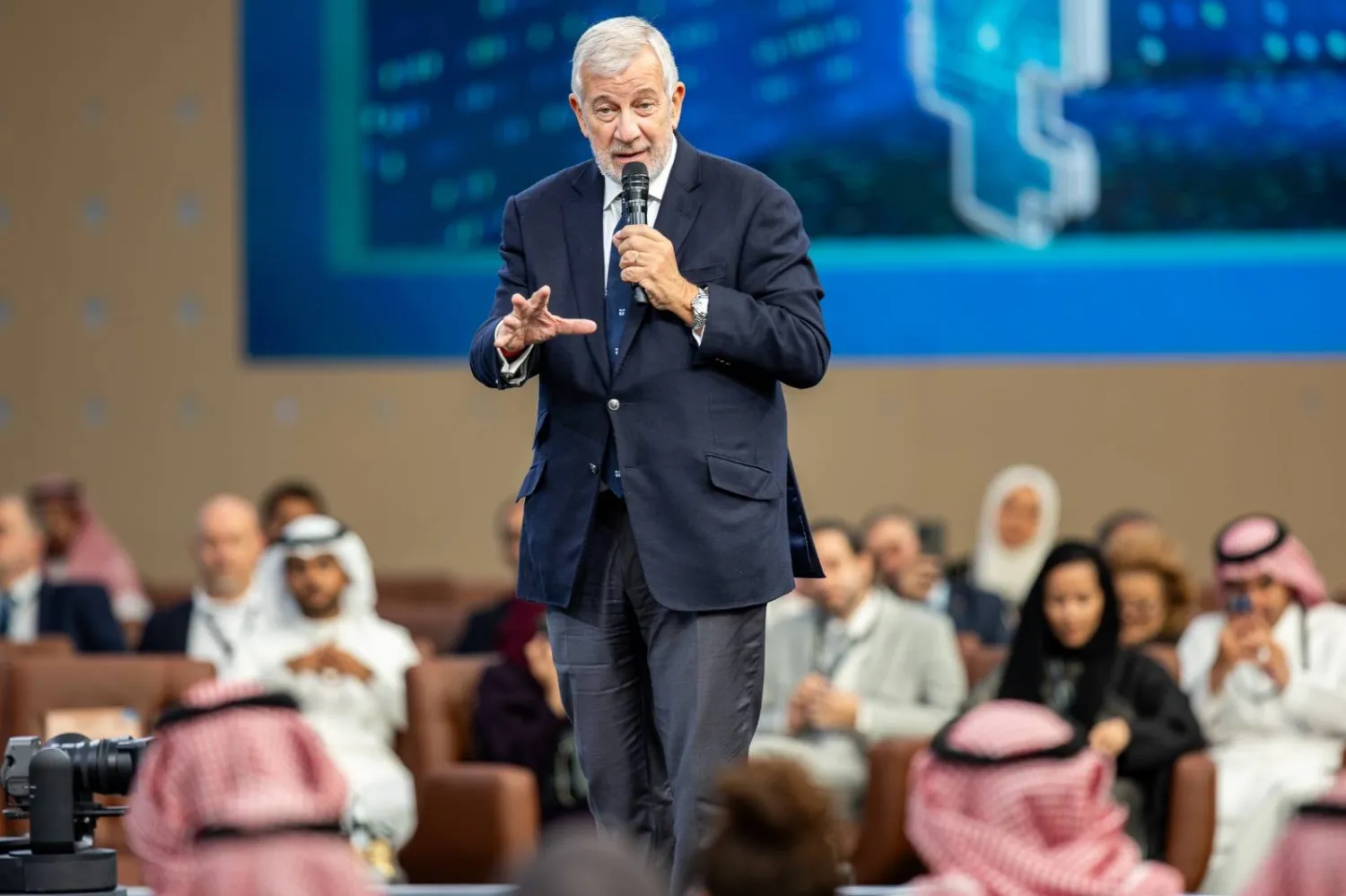 رئيس اللجنة التنفيذية والرئيس التنفيذي بالإنابة لمعهد «مبادرة مستقبل الاستثمار»... (الموقع الرسمي)