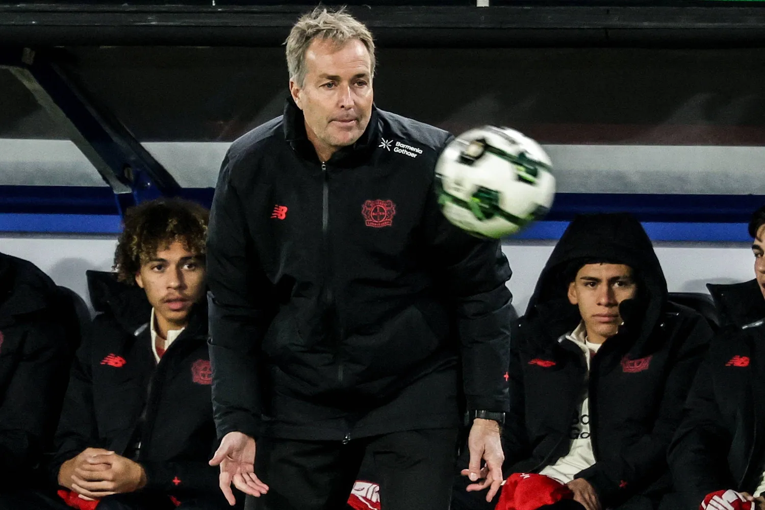 كاسبر هويلماند مدرب باير ليفركوزن (إ.ب.أ)