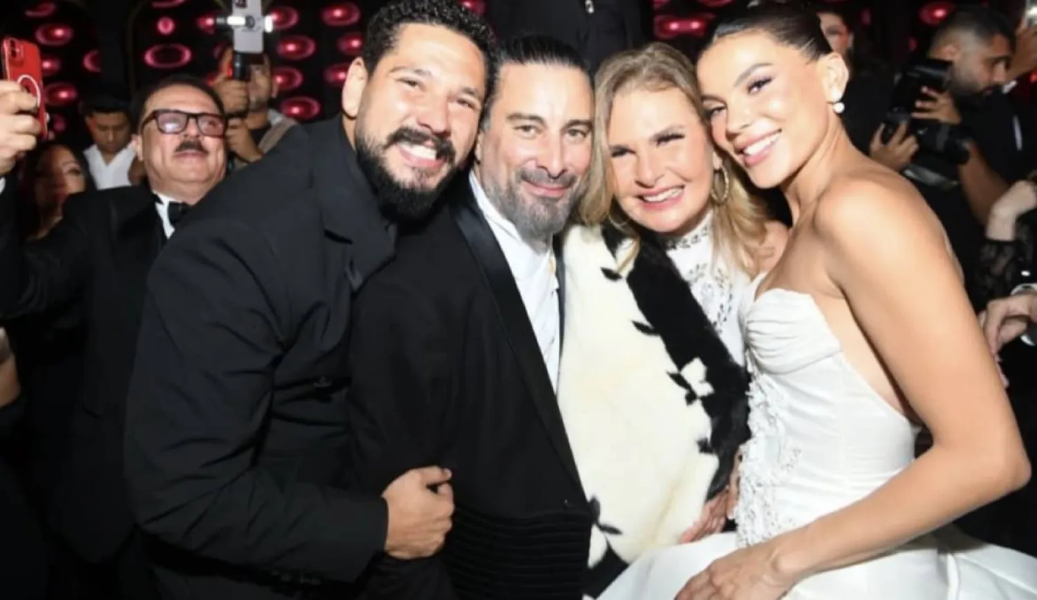 يسرا تتوسط هادي الباجوري وزوجته هايدي (حساب هايدي على «إنستغرام»)