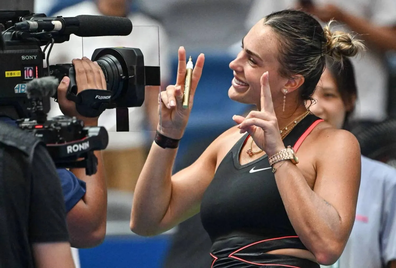 سابالينكا قالت إنها تعلمت التحكم بمشاعرها في البطولات (أ.ف.ب)