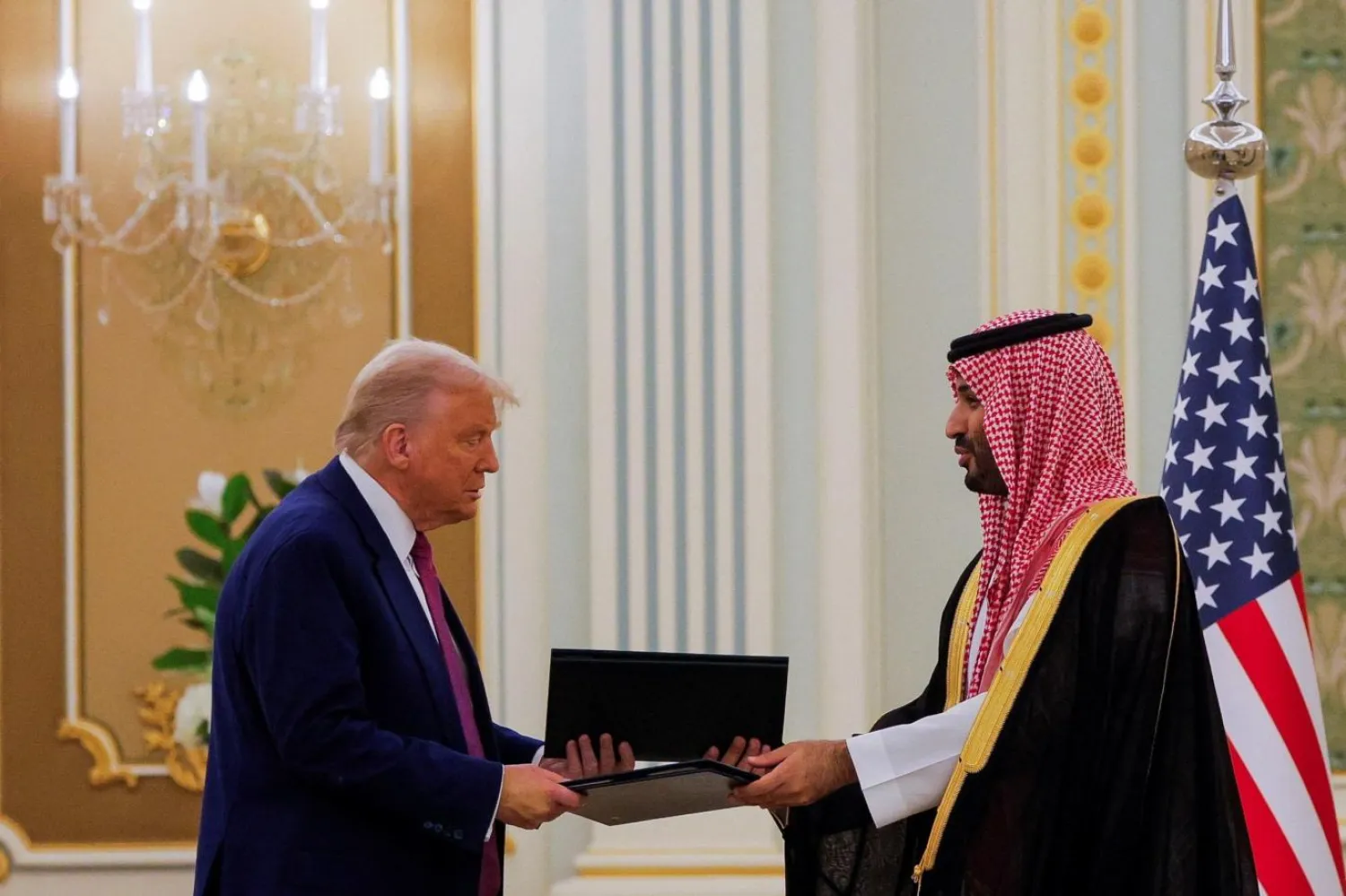 Trump mayısta, Ortadoğu turunun ilk ayağında Suudi Arabistan'a gitmişti (Reuters)