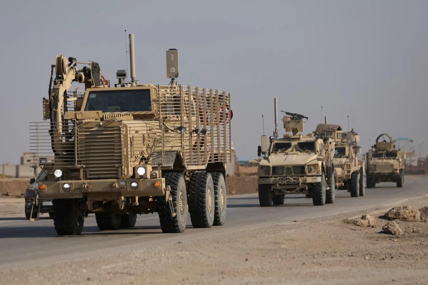 ABD, geçen yılın sonlarında Suriye’deki birlik sayısını 2 bine çıkarmış, daha sonra Pentagon asker sayısının binin altına düşürüleceğini duyurmuştu (Reuters)