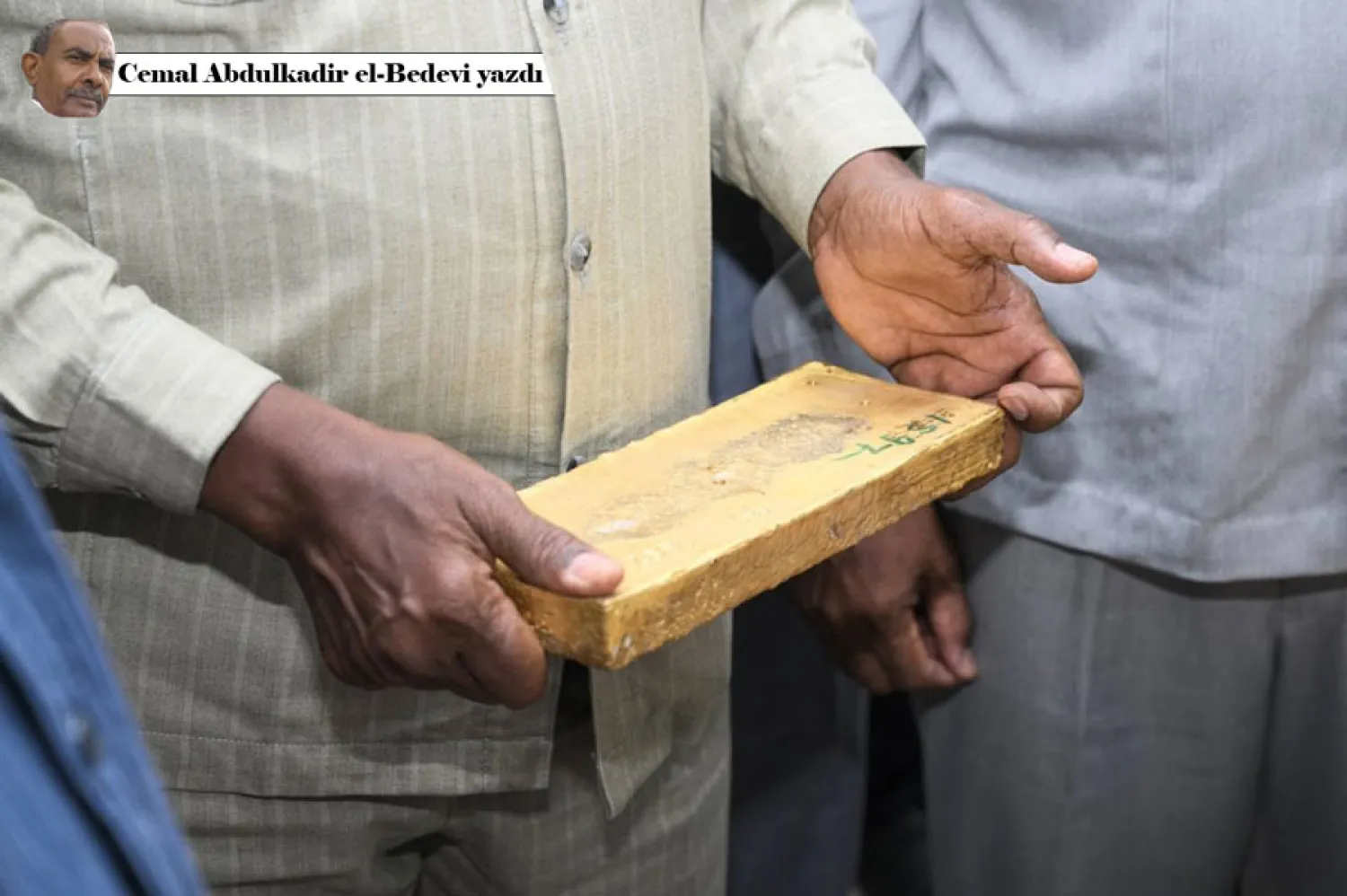 Silahlı grupların büyük miktarda ve hemen kâr elde etmelerini sağlayacak kaynaklara erişiminin olması, çoğu zaman onların siyasi çözüm isteklerini azaltıyor (AFP)