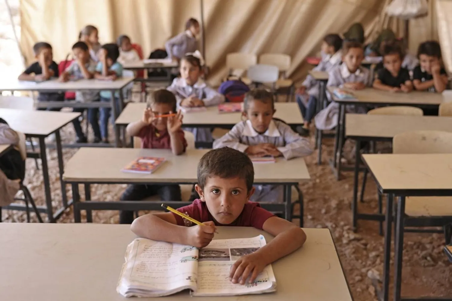 Filistin Yönetimi, Avrupa'nın baskısı altında eğitim müfredatını revize ediyor. (AFP)