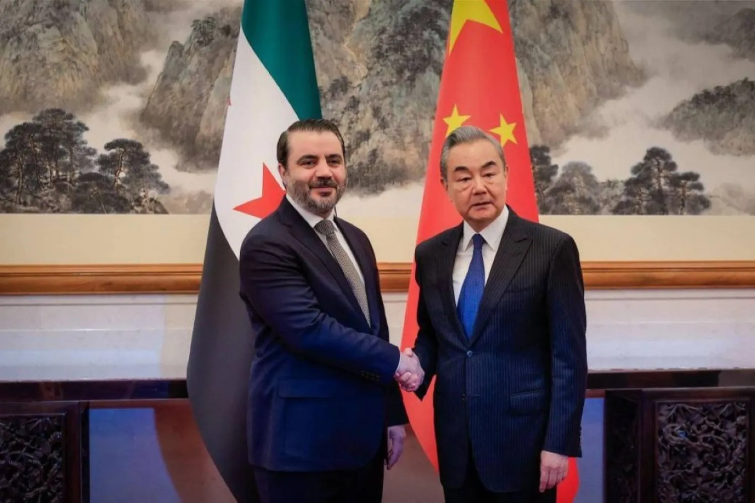 Çin Dışişleri Bakanı Wang Yi, Pekin'de eş-Şeybani ile görüştü, (SANA)