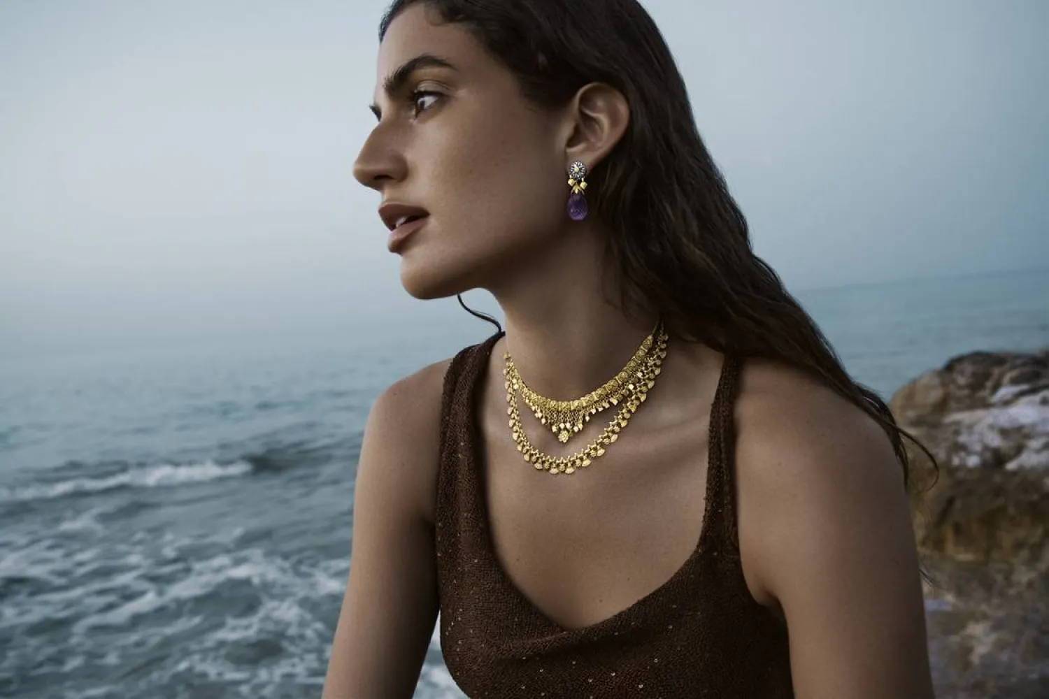 الهند من الأماكن المفضلة لدى أمينة لهذا يظهر تأثيرها في الكثير من تصاميمها (عزة فهمي)