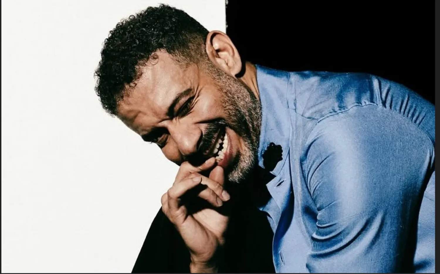 محمد فراج يخوض تجربة جديدة في مسلسل «ورد وشوكولاته» (صفحته على «فيسبوك»)