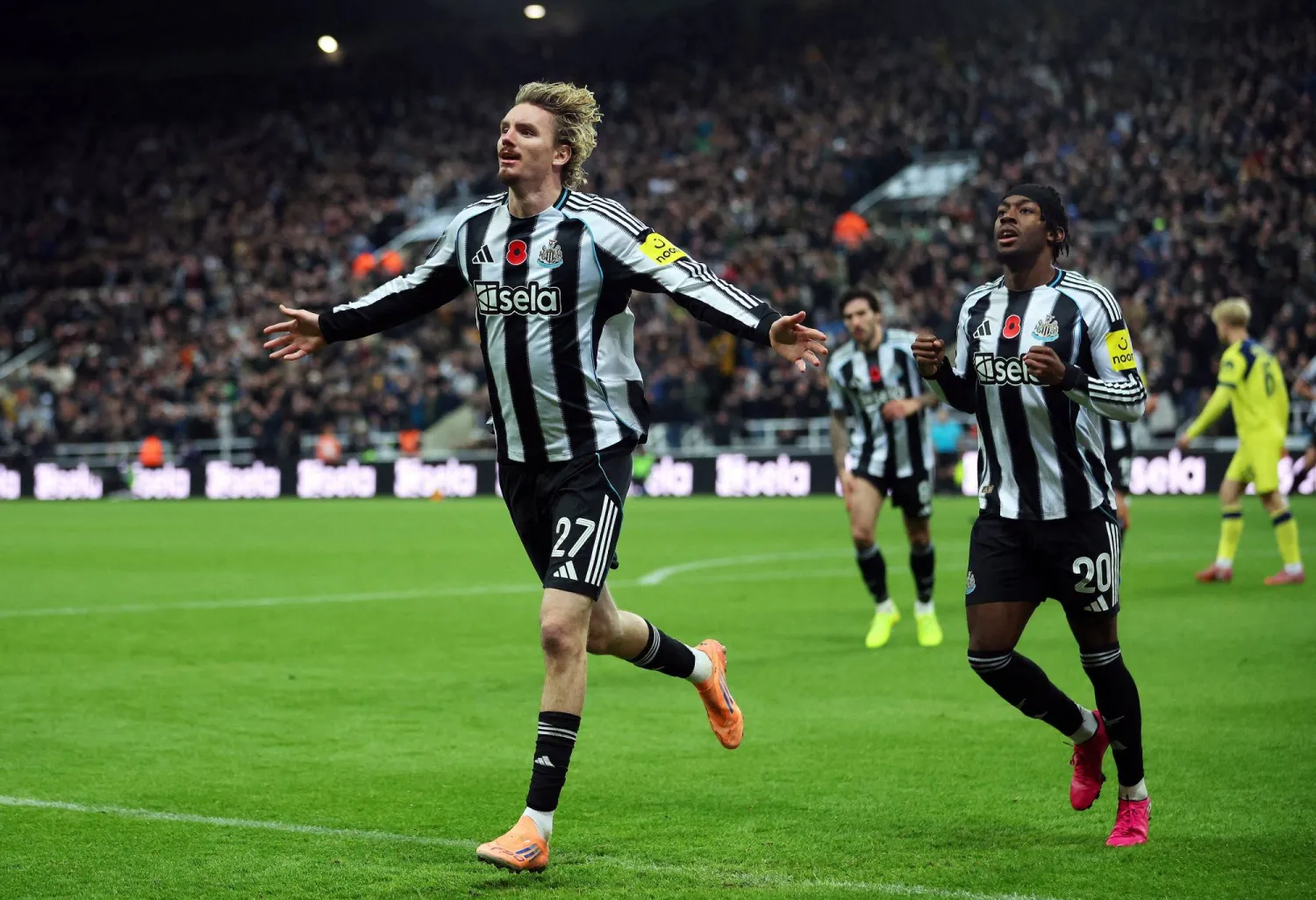 الألماني نيك فولتيماده مهاجم نيوكاسل يونايتد (رويترز)