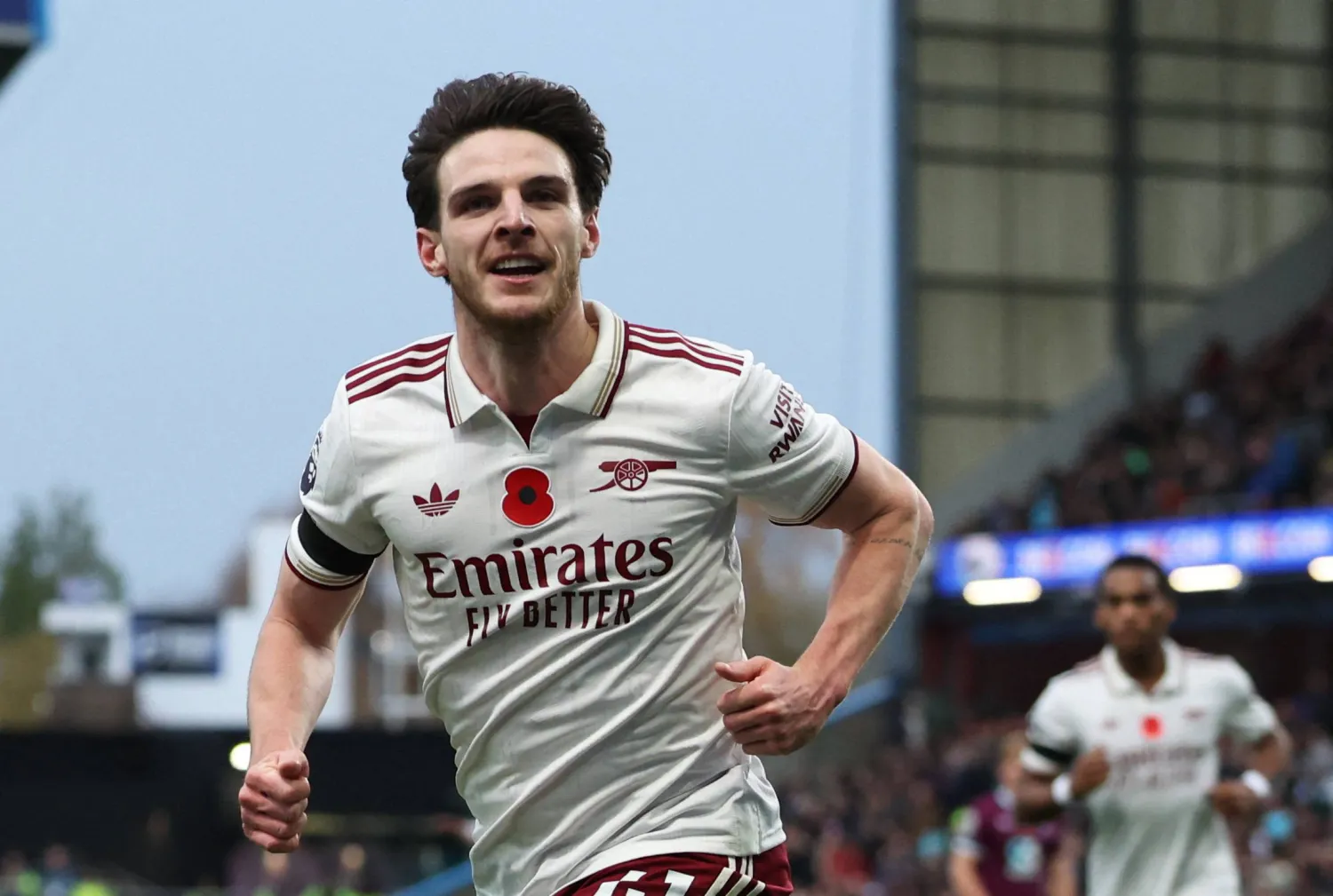 رايس خلال احتفاله بالهدف (رويترز)