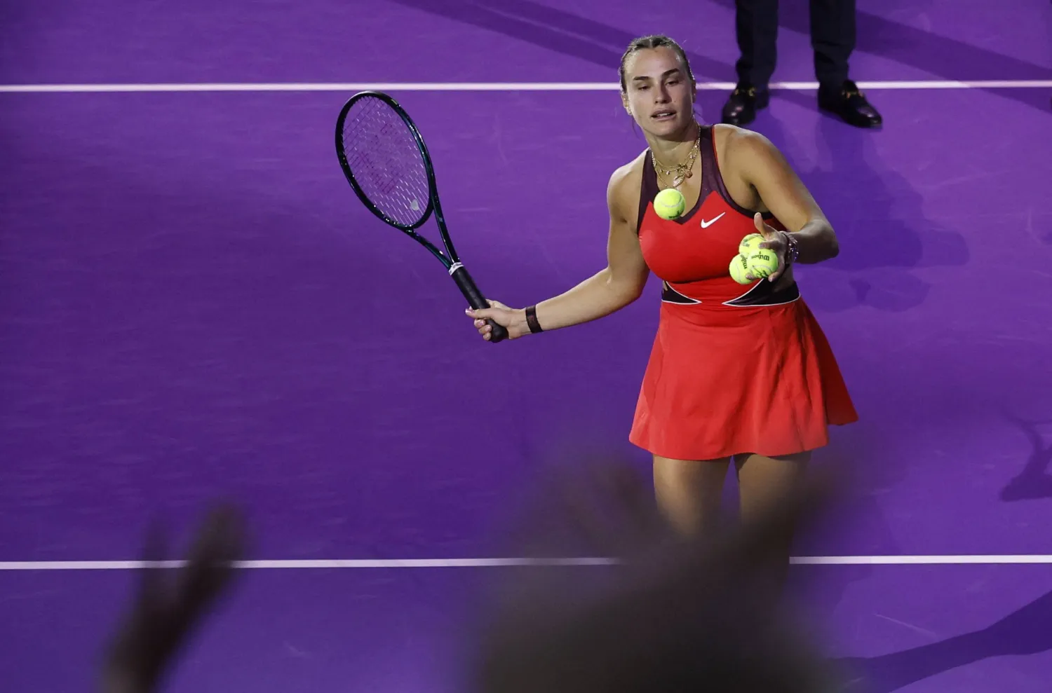 أرينا سابالينكا تتألق في مستهل مشوارها بالرياض (رويترز)