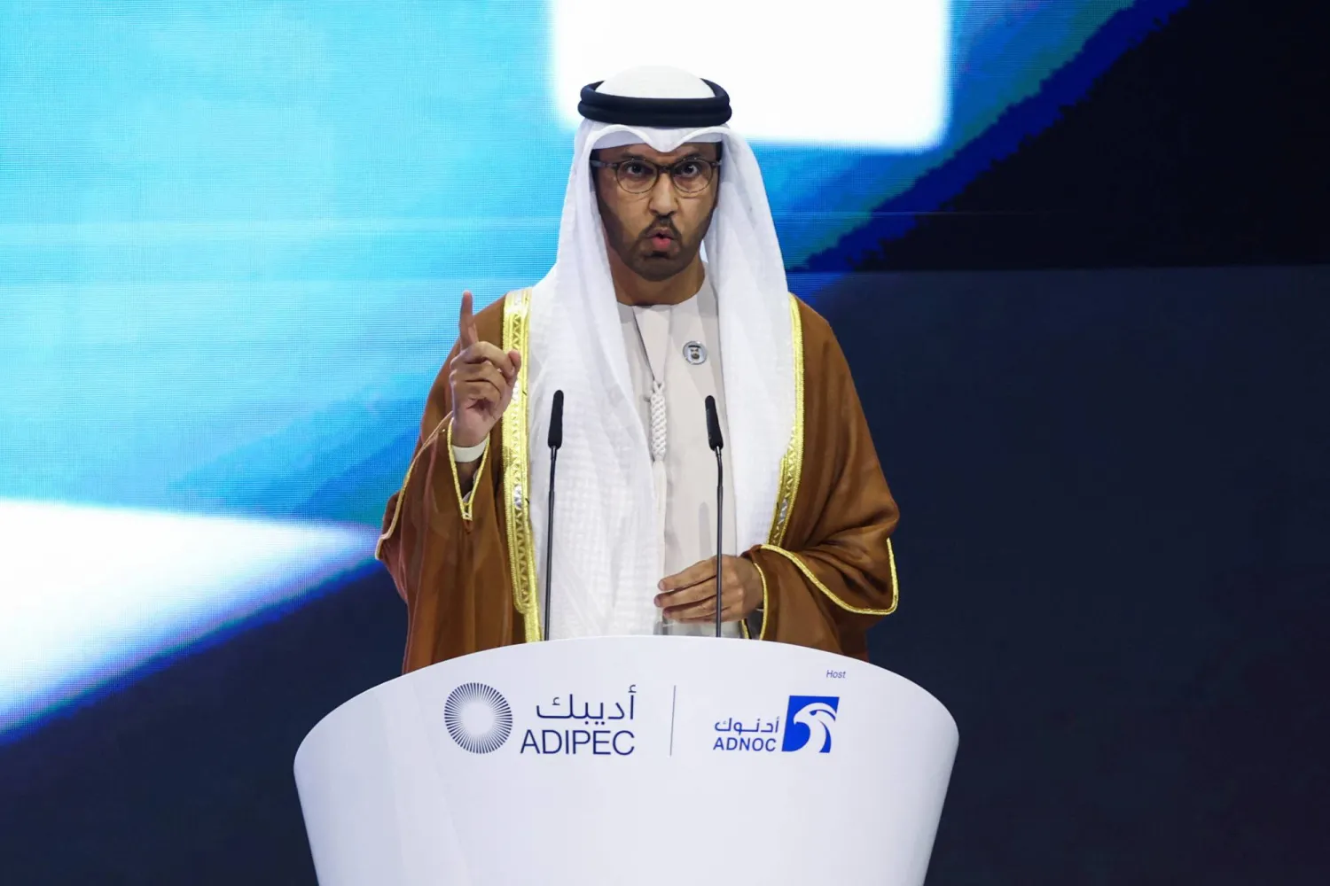 الجابر يتحدث في افتتاح مؤتمر ومعرض «أديبك» - أبوظبي (رويترز)