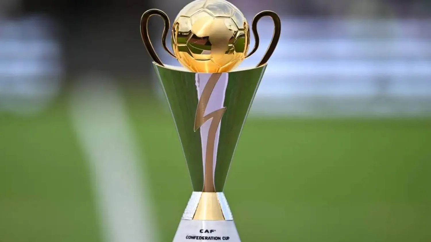 أسفرت قرعة المجموعة لبطولة كأس الكونفدرالية عن مواجهة مصرية خالصة وأخرى مغربية جزائرية (كاف)