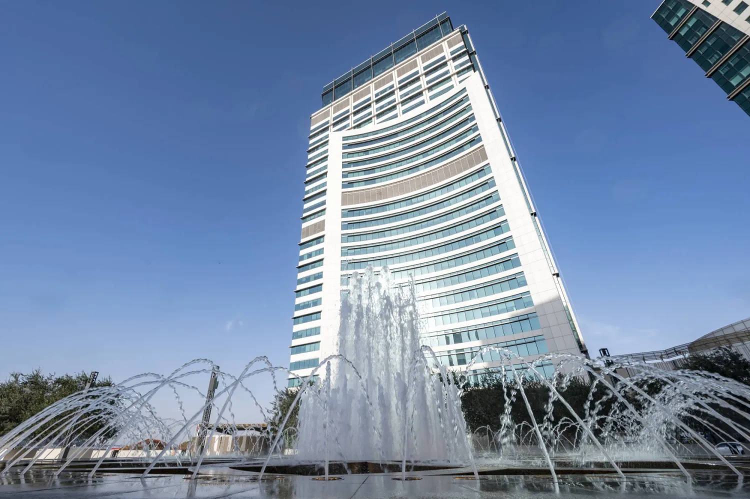 «الفطيم» تعلن استثمار 10 مليارات ريال في السعودية لدعم مسيرة التنمية الوطنية