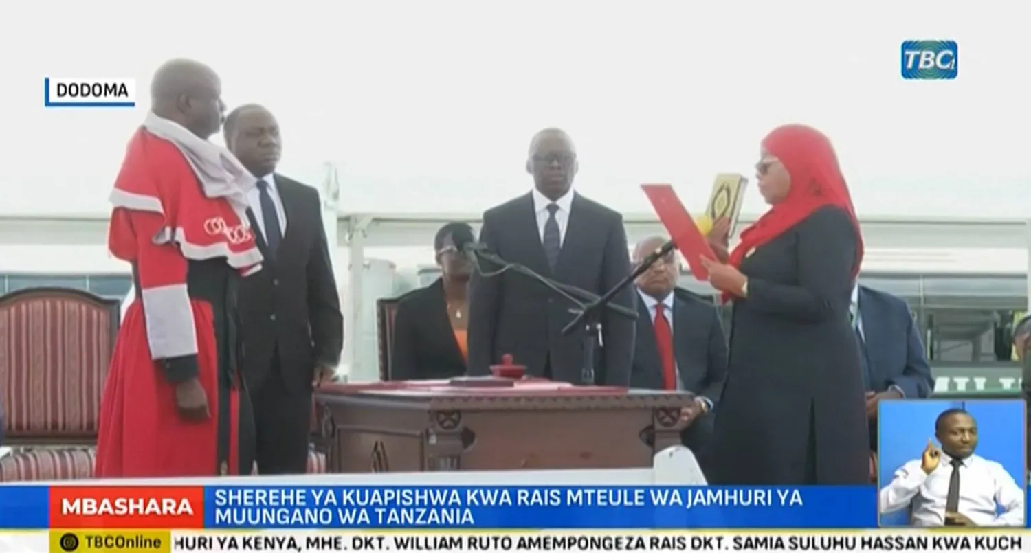 صورة ملتقطة من فيديو للرئيسة سامية حسن لدى أدائها القسم الاثنين (أ.ف.ب)