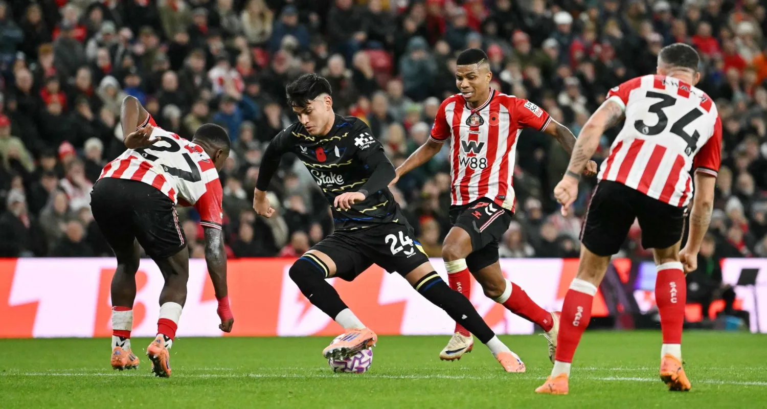 سندرلاند اكتفى بالتعادل مع إيفرتون (أ.ف.ب)